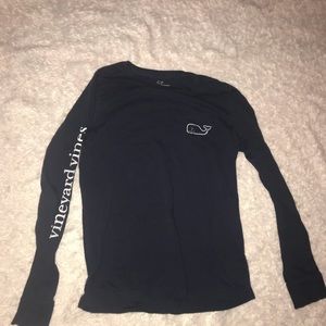 Dark blue vineyard vine shirt